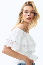 Топ с открытыми плечами и оборкой — короткая модель - H&M