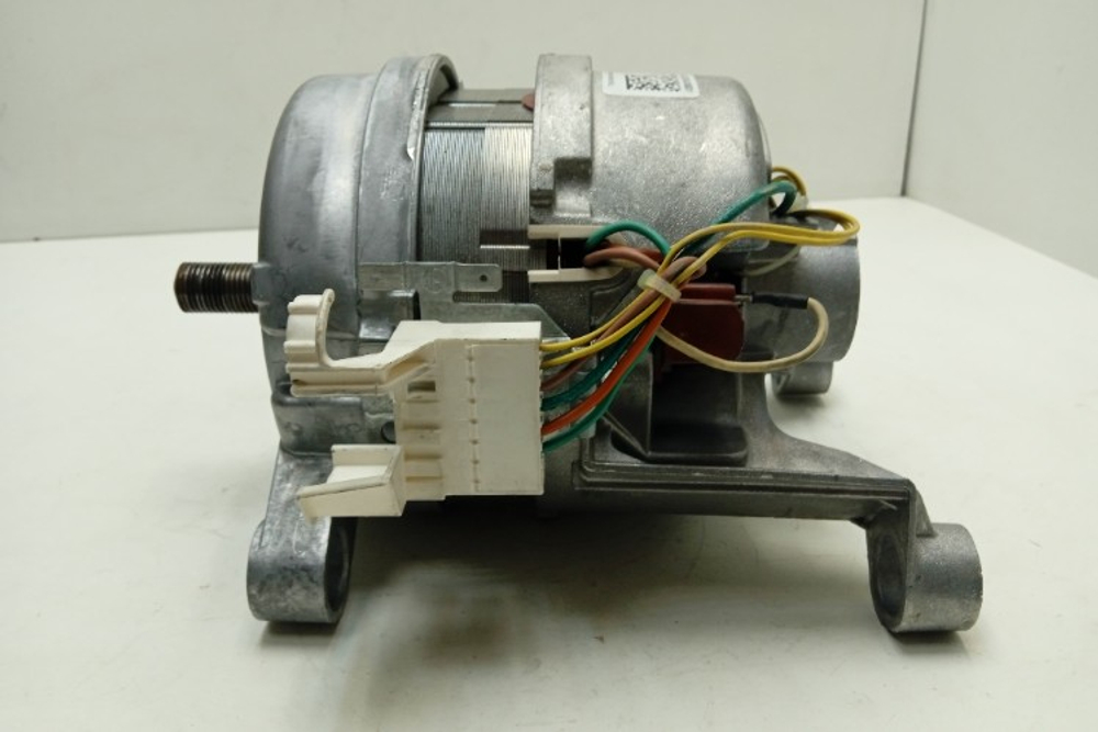 EW6S4R06W кт144 Двигатель 6 контактов для стиральной машины Electrolux EW6S4R06W б/у