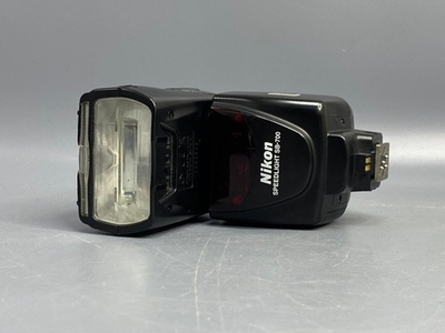 Nikon Speedlight SB-700