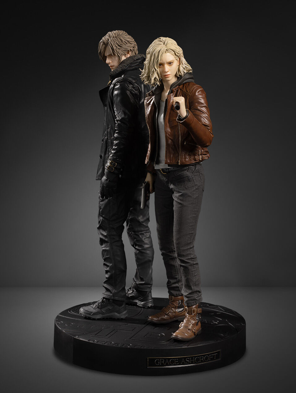 Леон Скотт Кеннеди и Грейс Эшкрофт / Leon Scott Kennedy and Grace Ashcroft