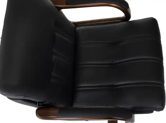 Кресло руководителя Бюрократ T-9932Walnut-Low черный кожа низк.спин. крестов. металл/дерево