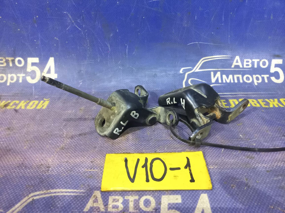 Петля двери задней левой NISSAN TINO 1998