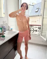 Розовые боксеры 