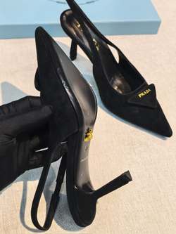 Туфли Prada