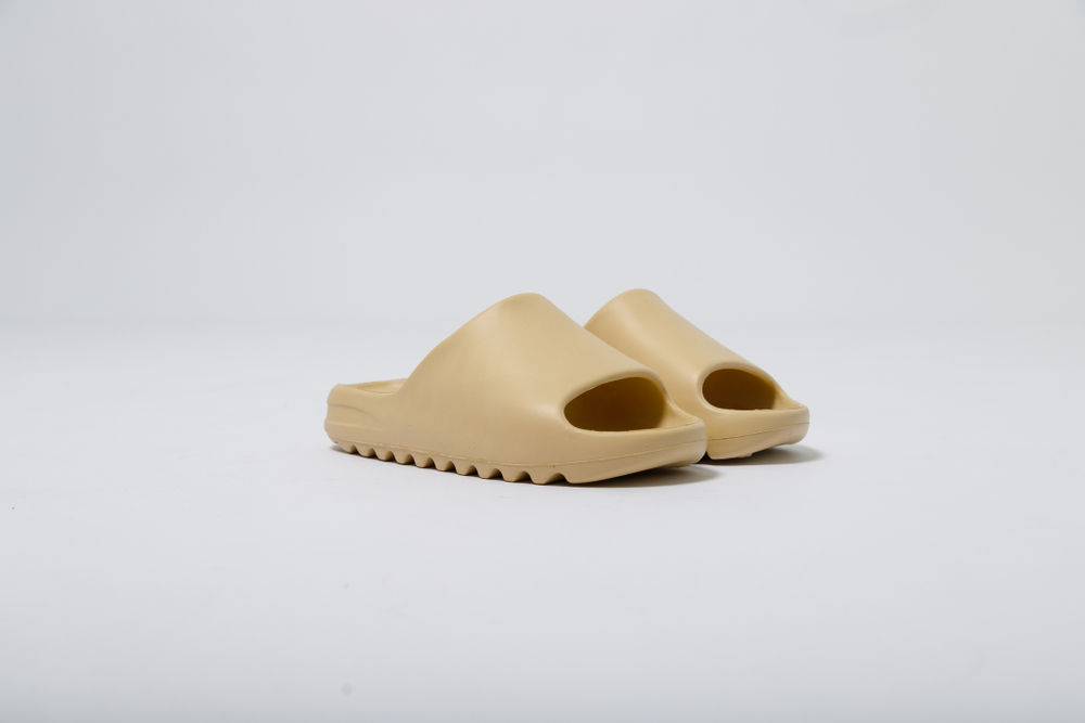 Тапочки YEEZY SLIDE (капуч.)