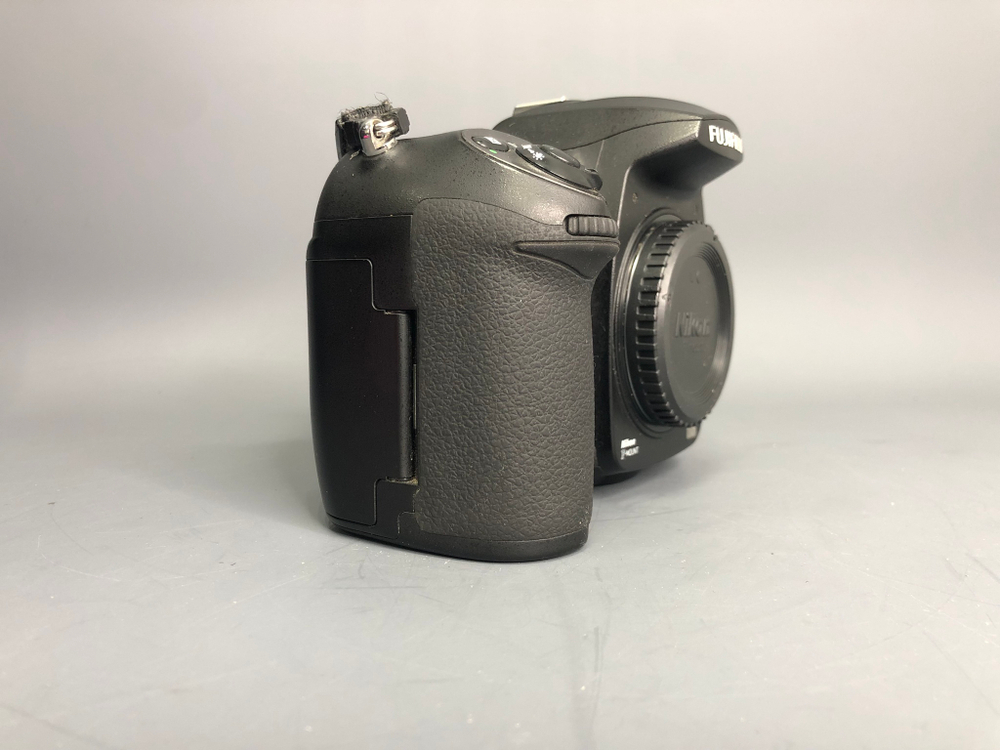 Fujifilm FinePix S5 Pro