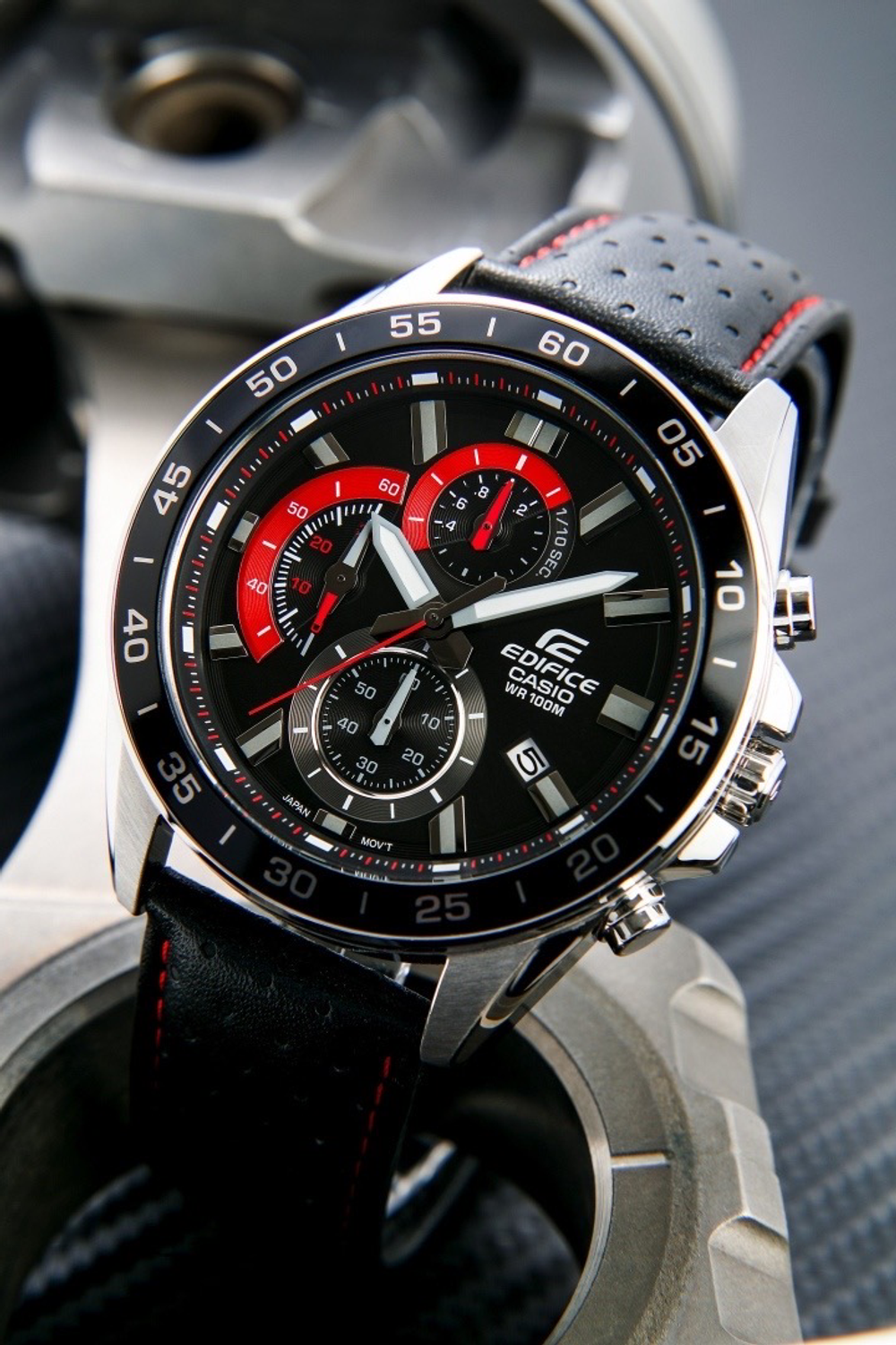 Часы Casio EFV-550L-1A
