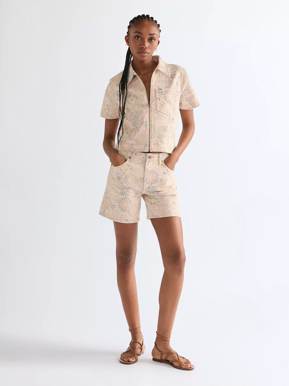 Шорты женские WRANGLER COWBOY SHORT 5 INCH FIREWORK FLORAL