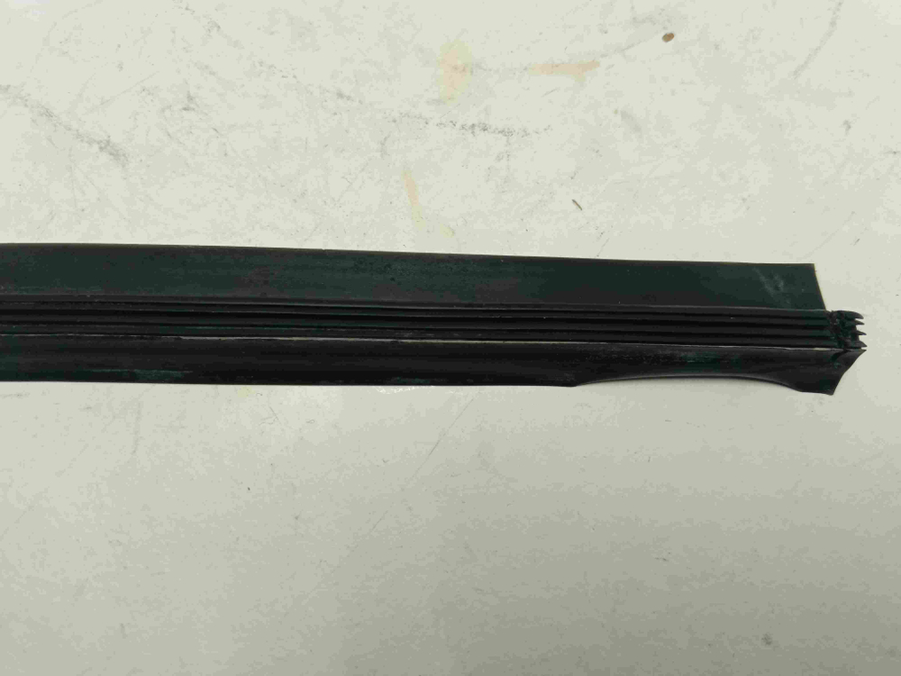 BDW45-096 ктп26 Нижний уплотнитель двери для посудомоечной машины Leran BDW45-096 б/у