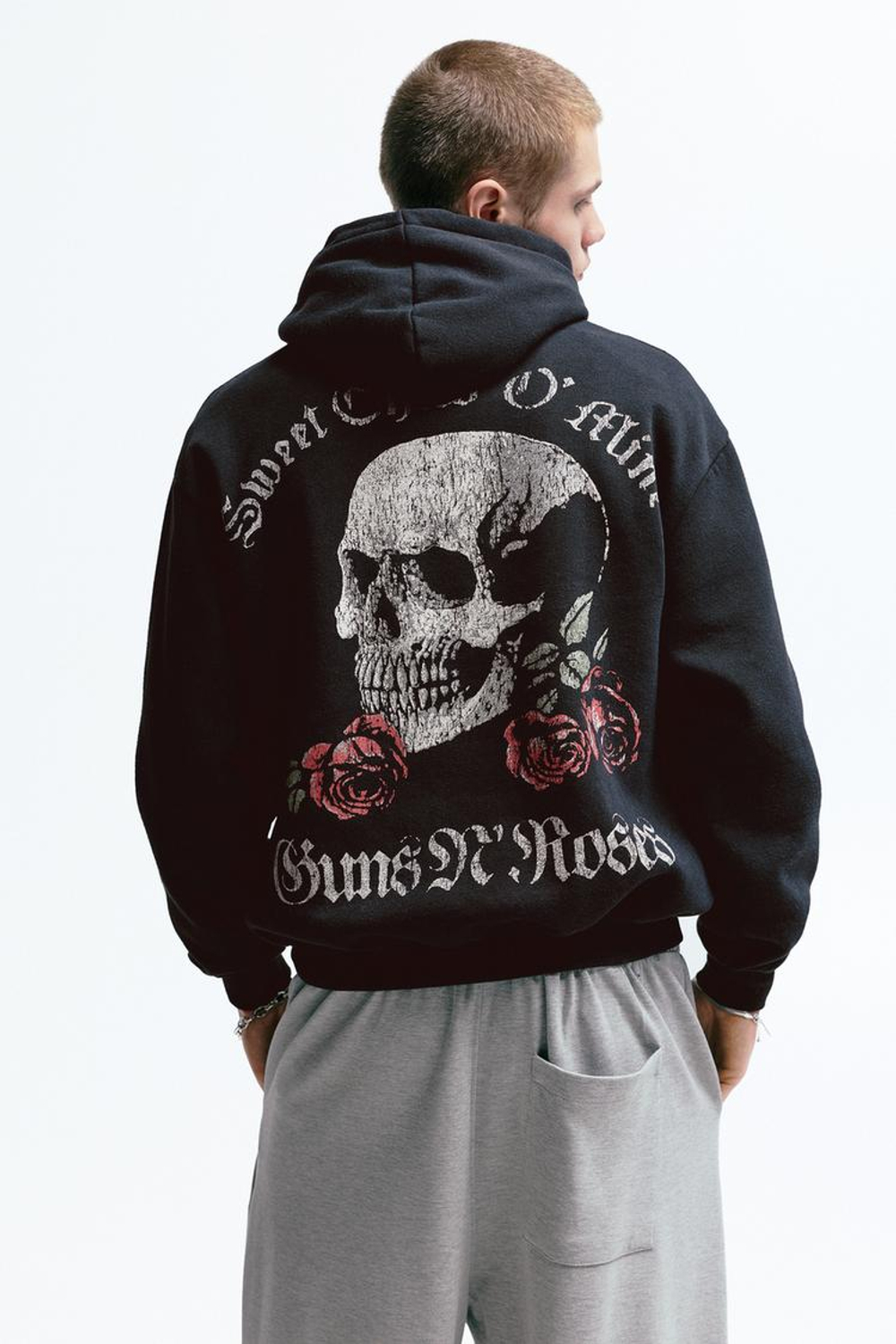 PULL&BEAR Толстовка с капюшоном Guns N' Roses, антрацитово-серый