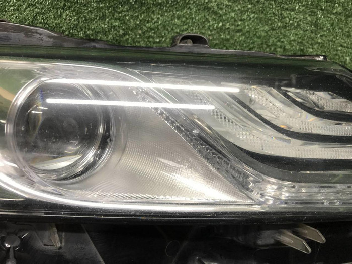 Фара правая Toyota Camry xv70 (20-нв) LED