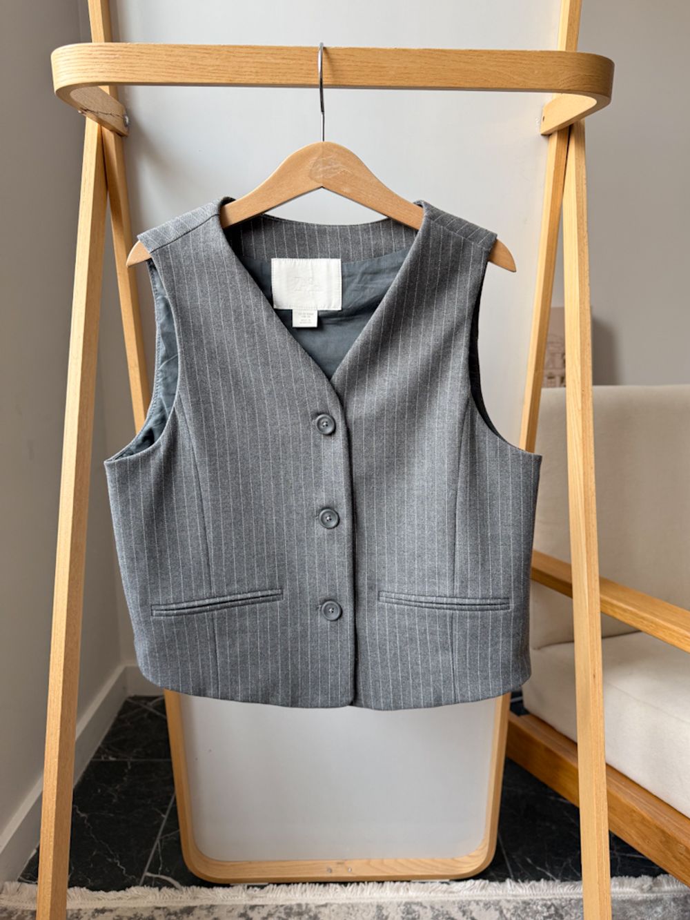 Костюм с жилетом Zara, 146
