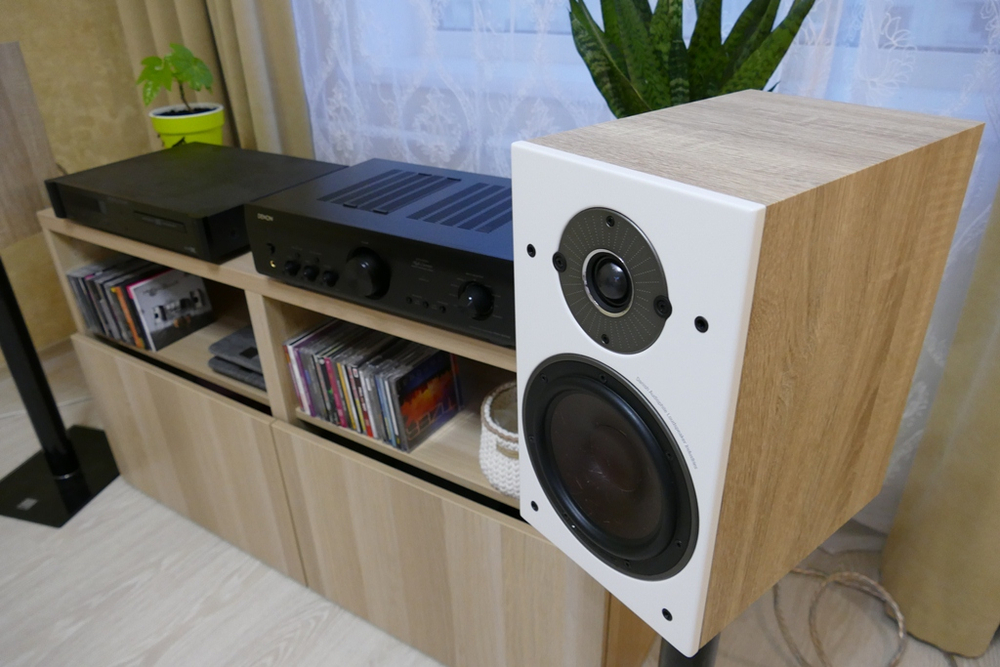 Dali Oberon 3 Dark Walnut — полочная пассивная акустическая система (пара)