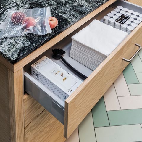 Набор бумажных салфеток IKEA FANTASTISK (ФАНТАСТИСК), Белый, 40х40 см, 100 шт