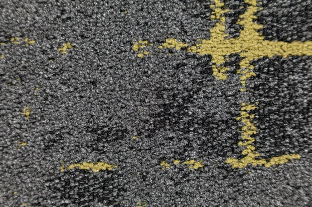 Ковровая плитка Associated Weavers Macro Tile 92