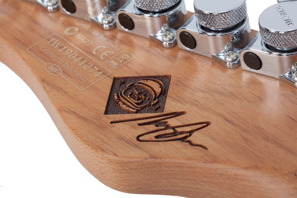 Schecter NICK JOHNSTON TRAD-SSS ATOMIC CORAL