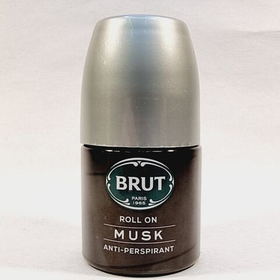 Антиперспирант роликовый мужской Brut Roll On Musk 50 мл ( Из Финляндии )
