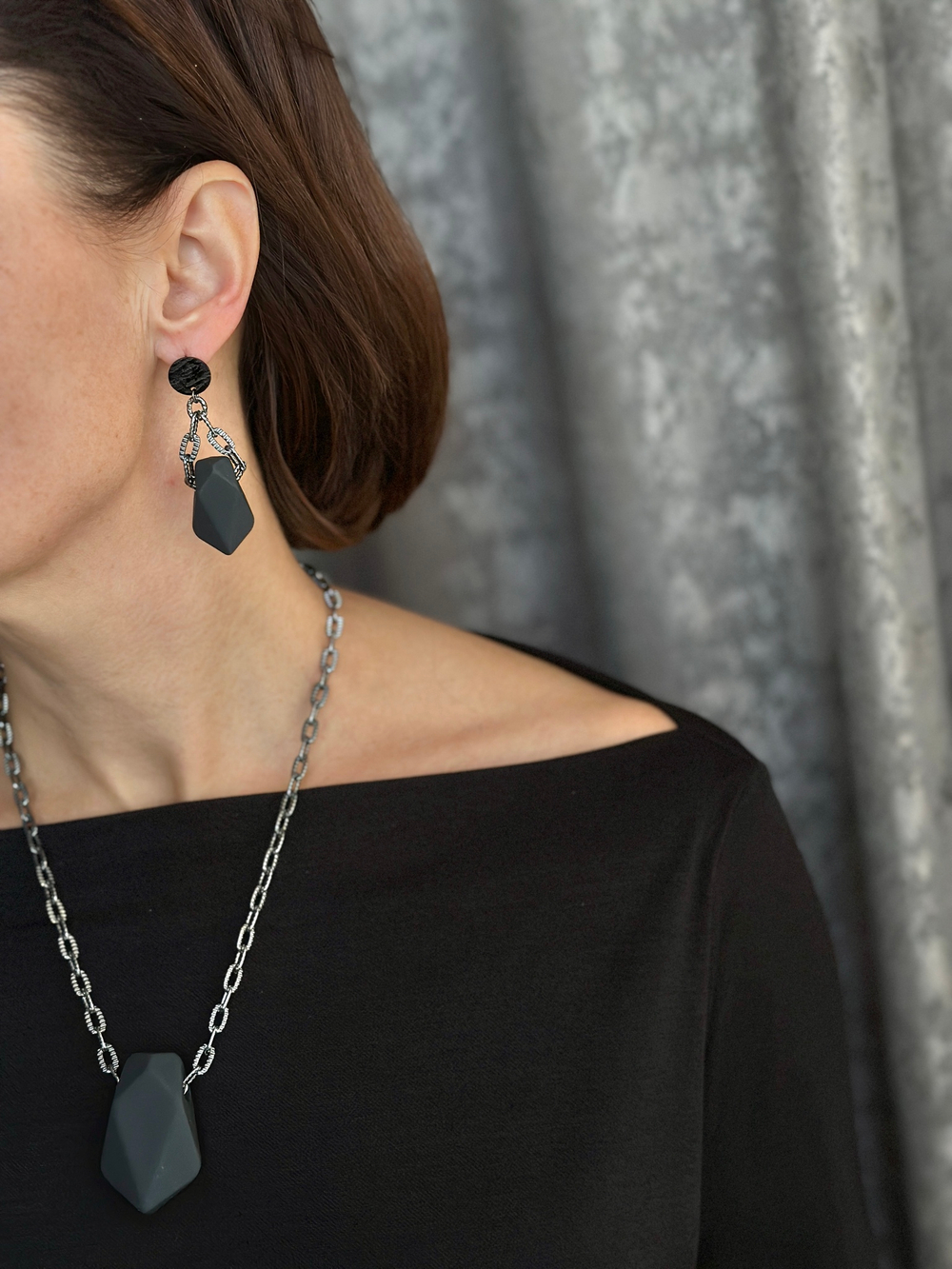HMG 1296 Black Серьги  арт.0679