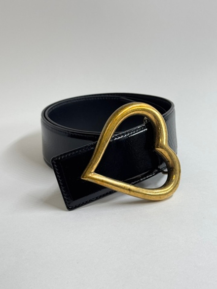 Ремень с пряжкой в виде сердца Yves Saint Laurent