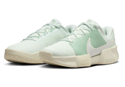 Женские теннисные кроссовки Nike Zoom GP Challenge Pro - steam/white barely green sea glass