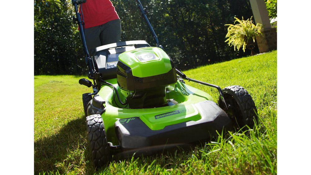 Аккумуляторная газонокосилка Greenworks GD60LM46HPK5, 60v, 46 см, АКБ 5 А·ч и ЗУ