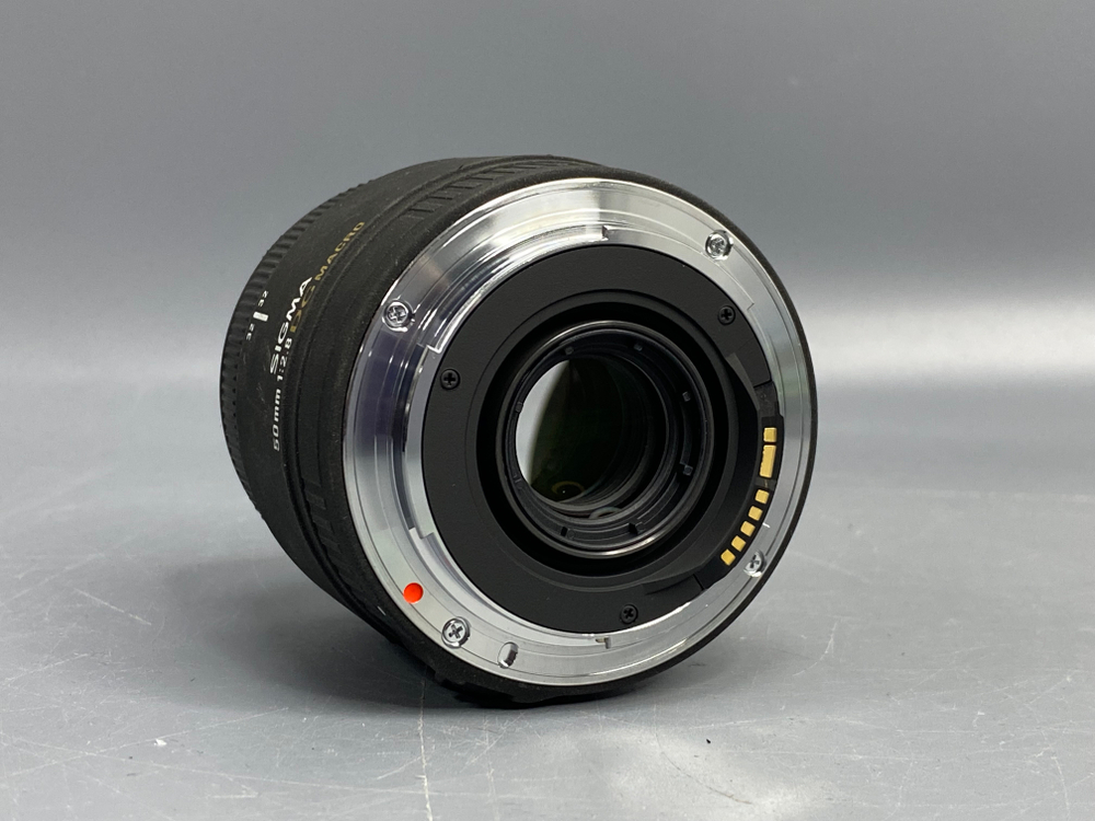Sigma 50 mm f/2.8 EX DG Macro Canon EF