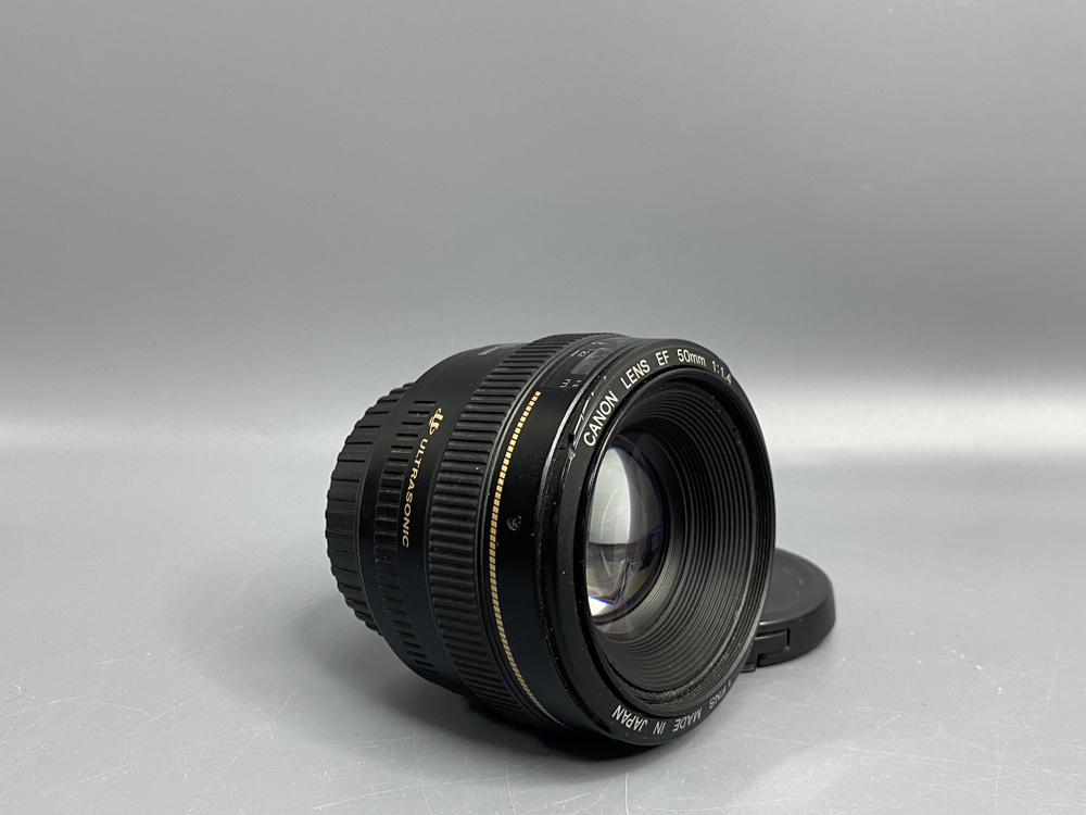 Canon EF 50mm 1.4 Плохо крутит кольцо MF
