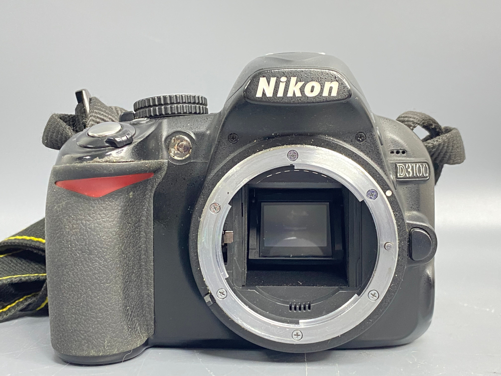 Nikon D3100 kit 18-55mm 42.000 кадров