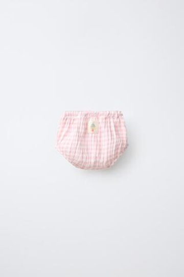 ZARA ТРУСЫ В КЛЕТКУ ВИШИ С НАШИВКОЙ, БЕЛЫЙ/РОЗОВЫЙ