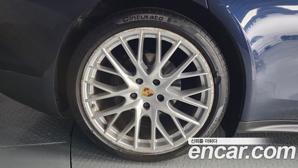 Porsche Panamera 3.0 AWD — 2018