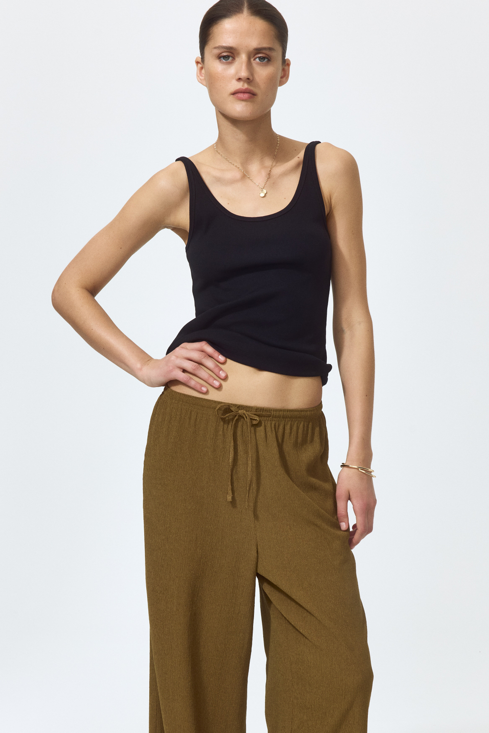 Широкие брюки-палаццо из трикотажа - H&M