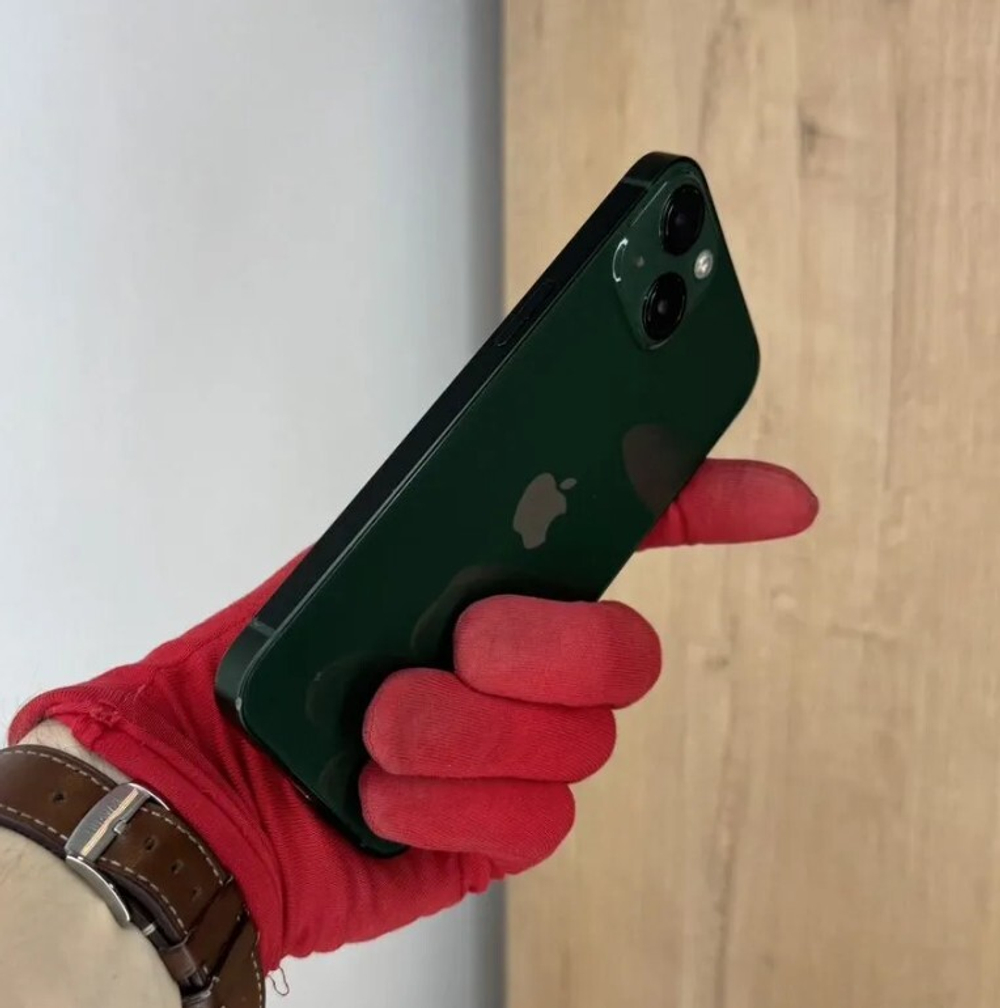 iPhone 13, 256 ГБ б/у
