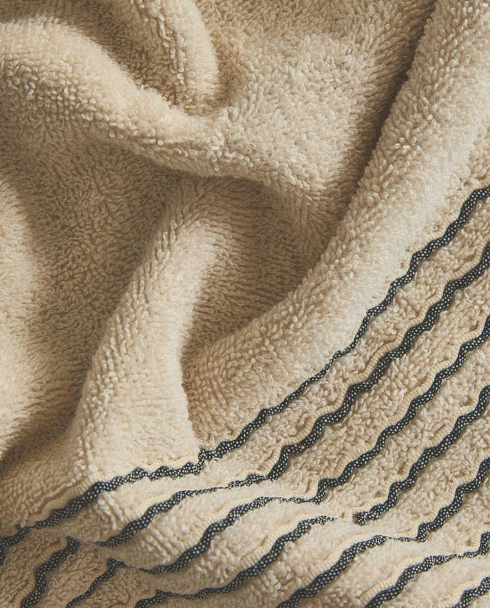 ZARA HOME БАННОЕ ПОЛОТЕНЦЕ С КАЙМОЙ, ПЕСОЧНЫЙ