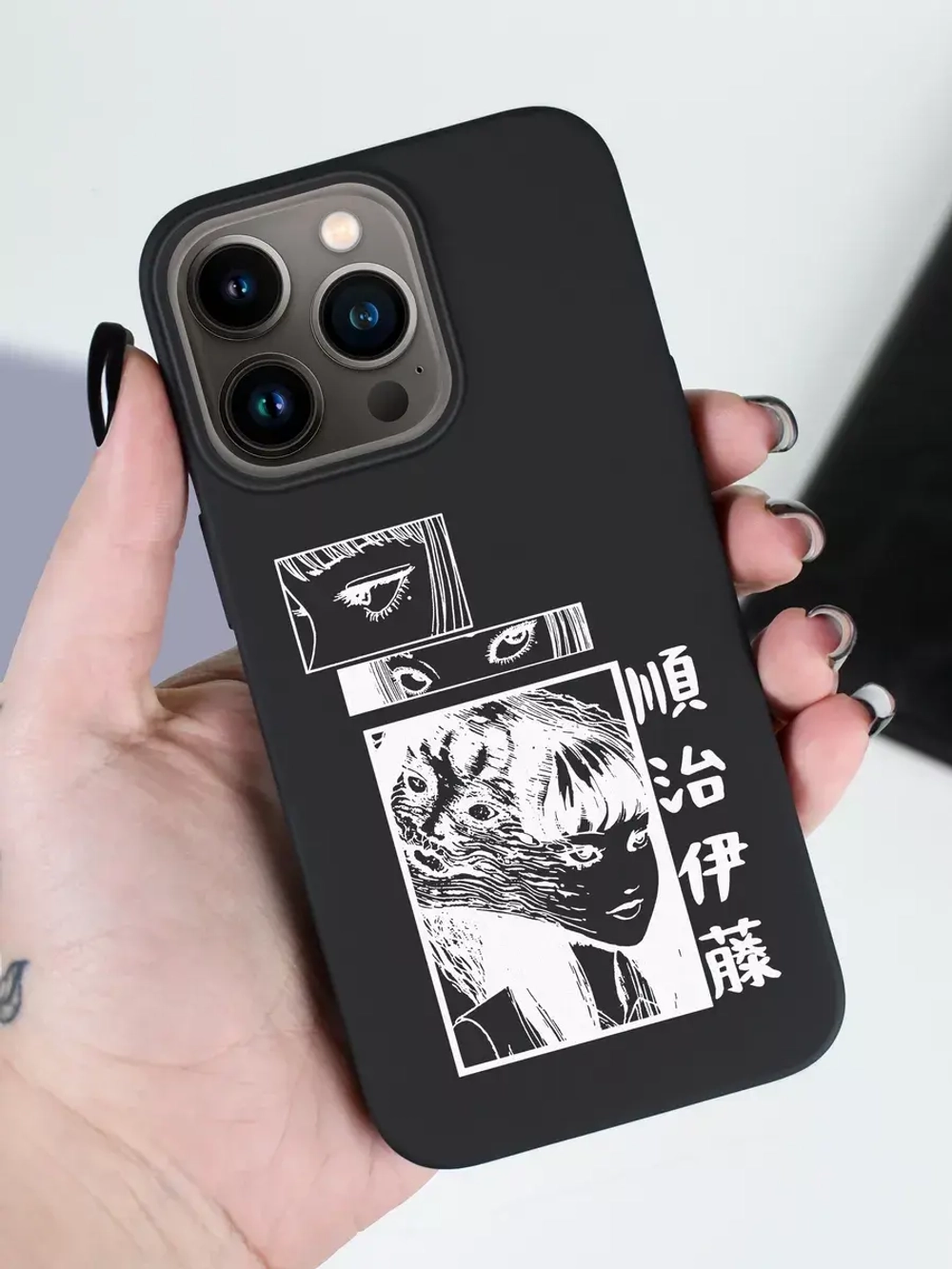 Чехол на iPhone 14 Pro с принтом