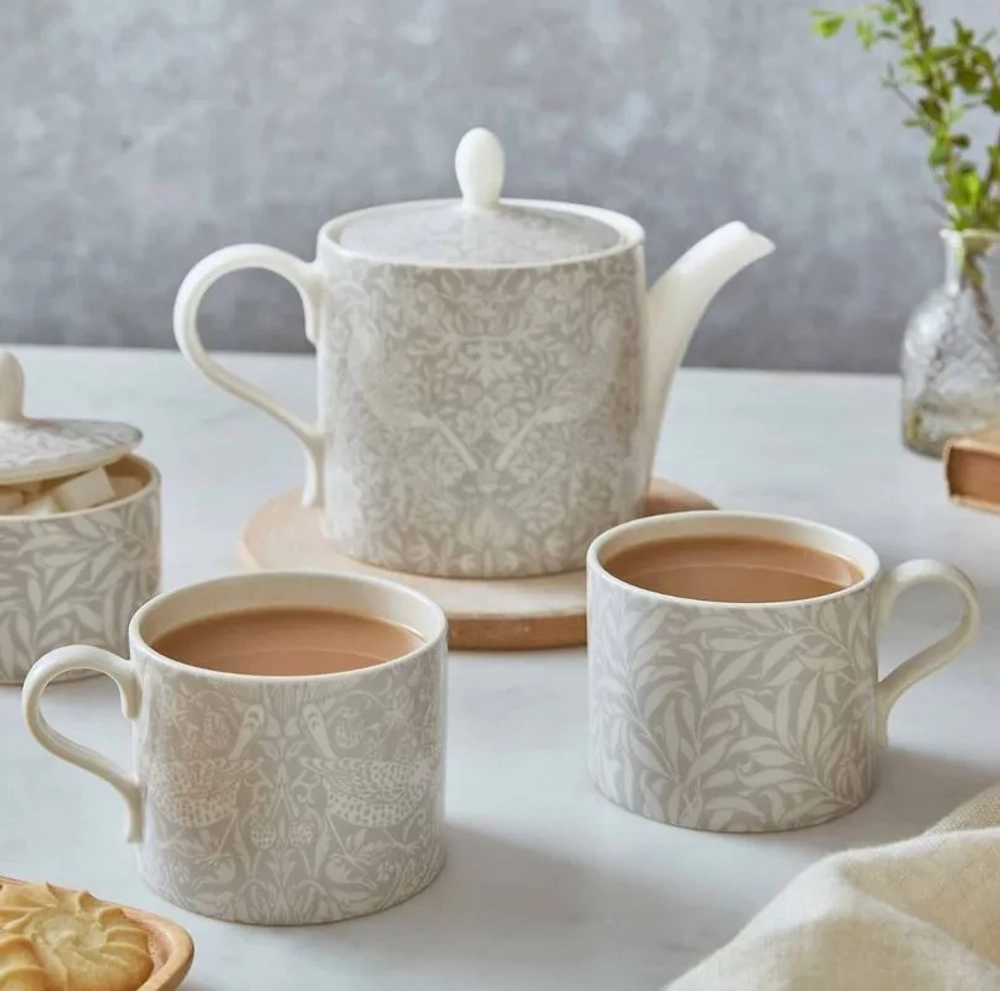 Spode Кружка Pure Morris 340 мл "Клубничный вор EAN 00803014
