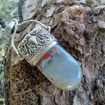 Серебряный кулон с гелиотропом