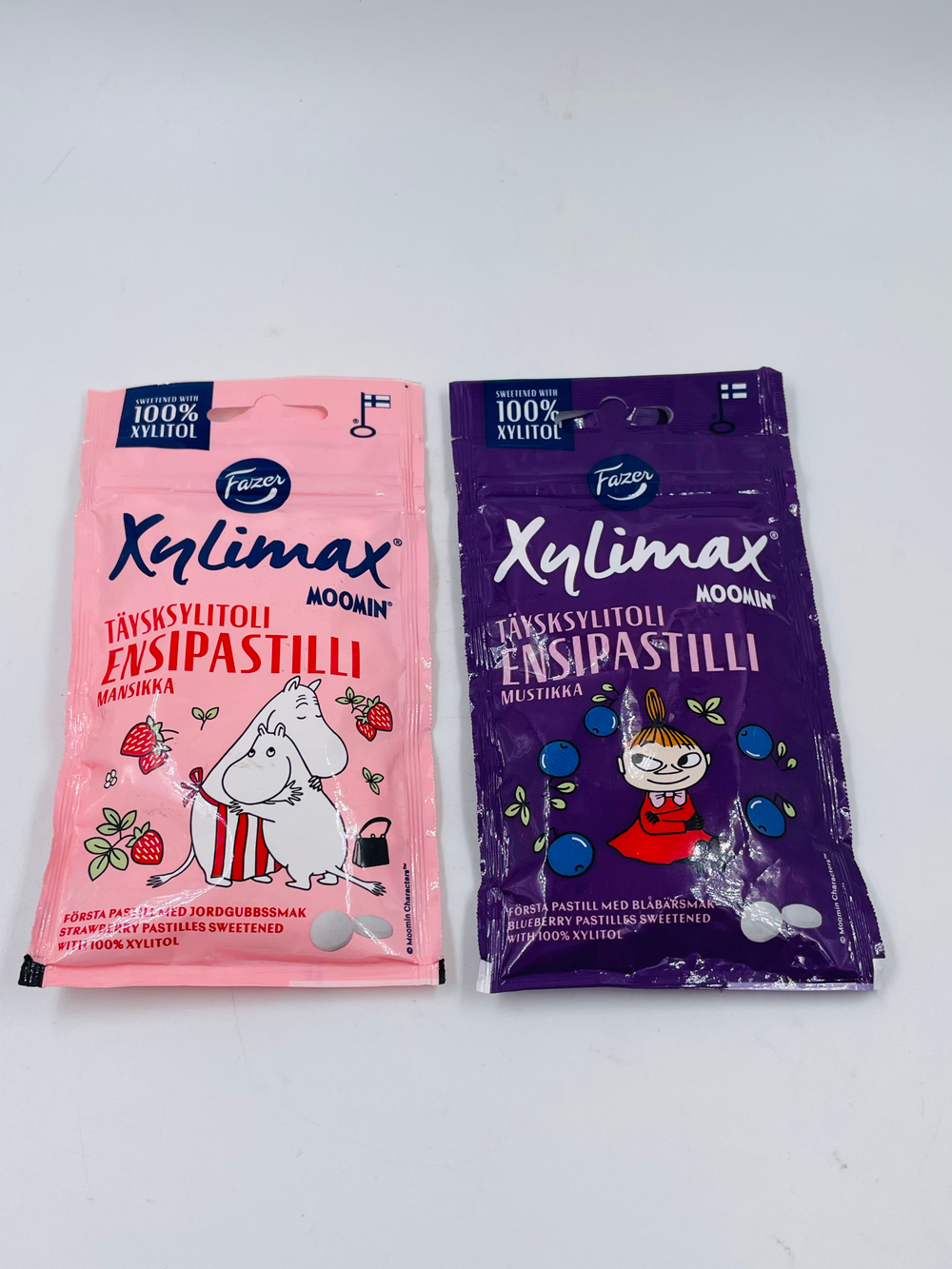 Пастилки с ксилитом для зубов Fazer Xylimax Moomin набор со вкусом черники и клубники, 2 шт. по 38 г (из Финляндии)