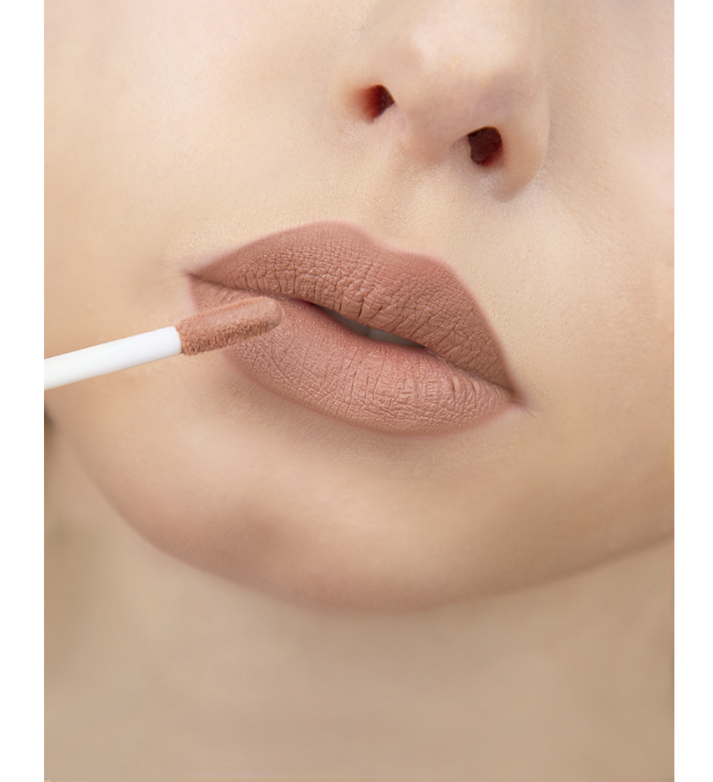 LUXVISAGE Блеск для губ "PIN-UP Ultra Matt" тон 23 LATTE 5 мл