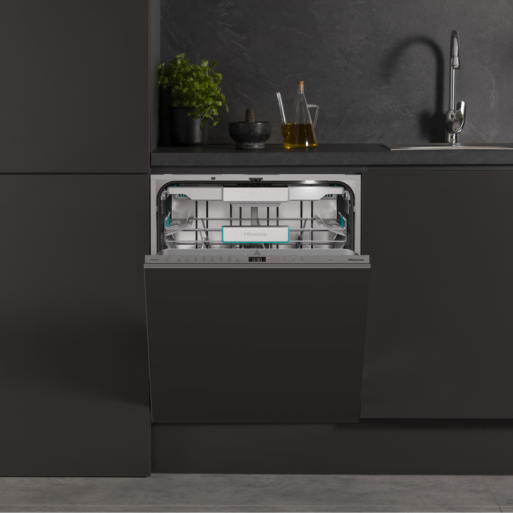 Встраиваемая посудомоечная машина Hisense HV693A65AD