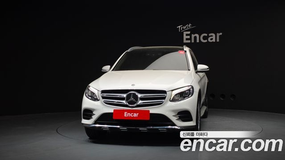 Mercedes-Benz GLC-Class GLC350e 4MATIC AMG Line — 2018