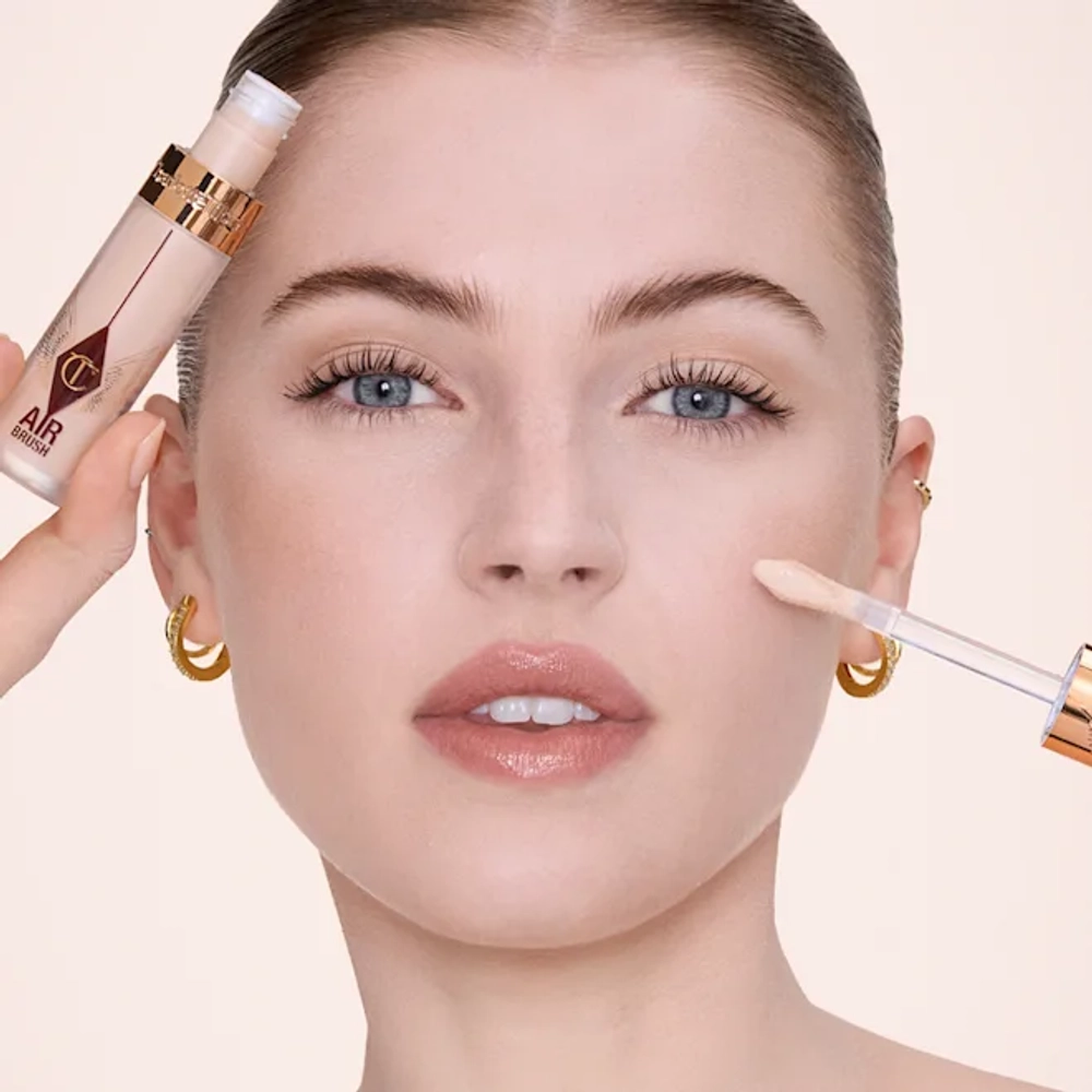 Консилер Charlotte Tilbury Airbrush Flawless Blur Concealer 2 Fair/Clair