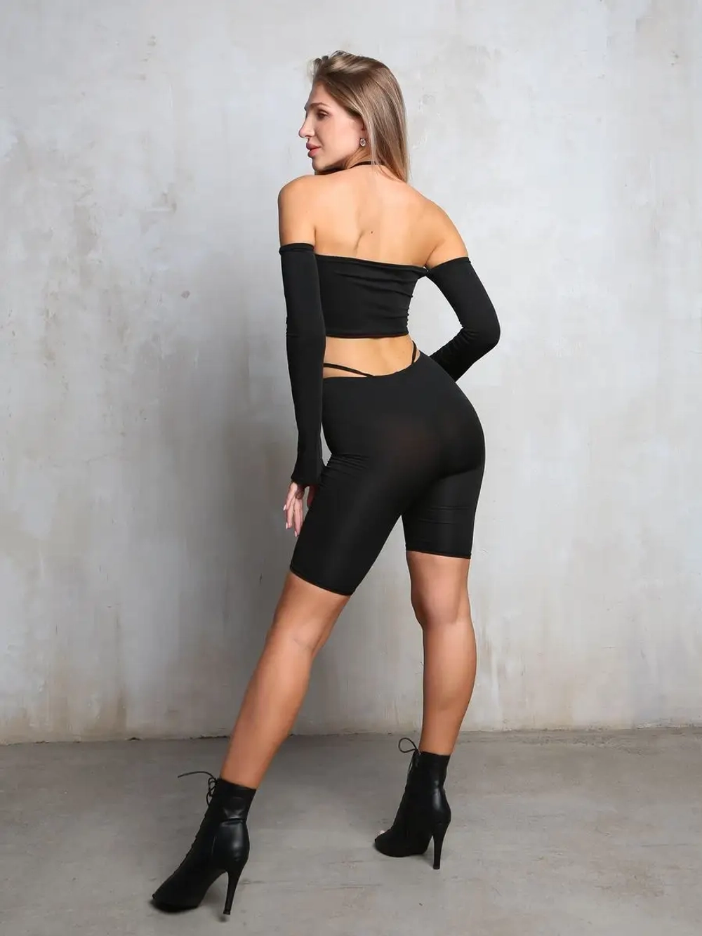 Костюм велосипедки и топ для танцев high heels