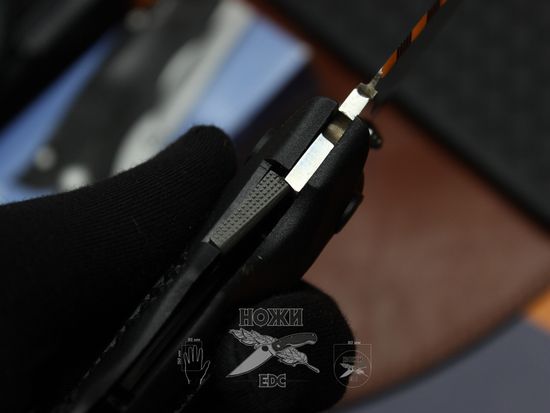 Складной нож Коллекционный Cold Steel Scimitar Serrated 25SS c клинком из стали VG-1, рукоять Zytel