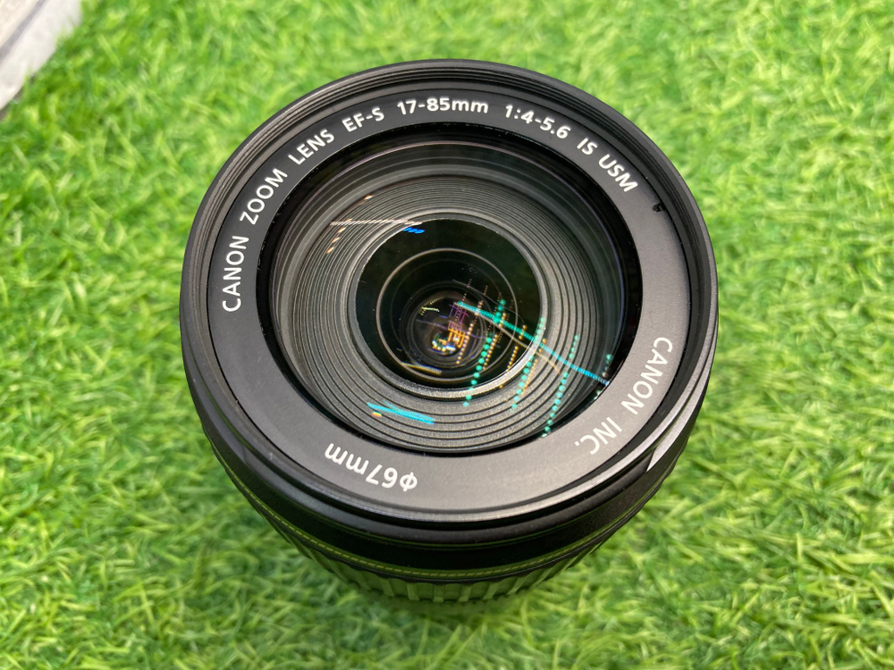 Canon EF-S 17-85mm 4-5.6 IS USM