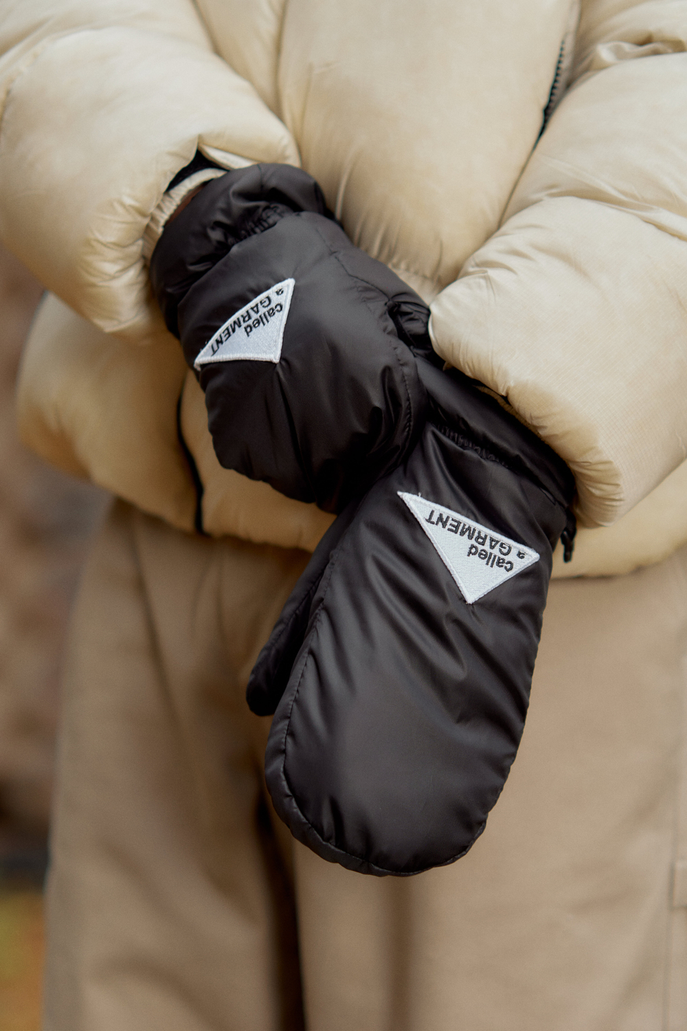 Варежки Called a Garment Spring Mountainee Mittens "Black"