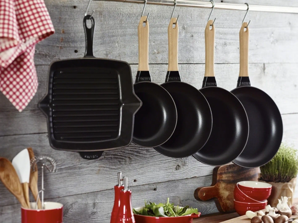 STAUB Сковорода-гриль чугунная, 33 см, с черными ручками. 40511-783-0