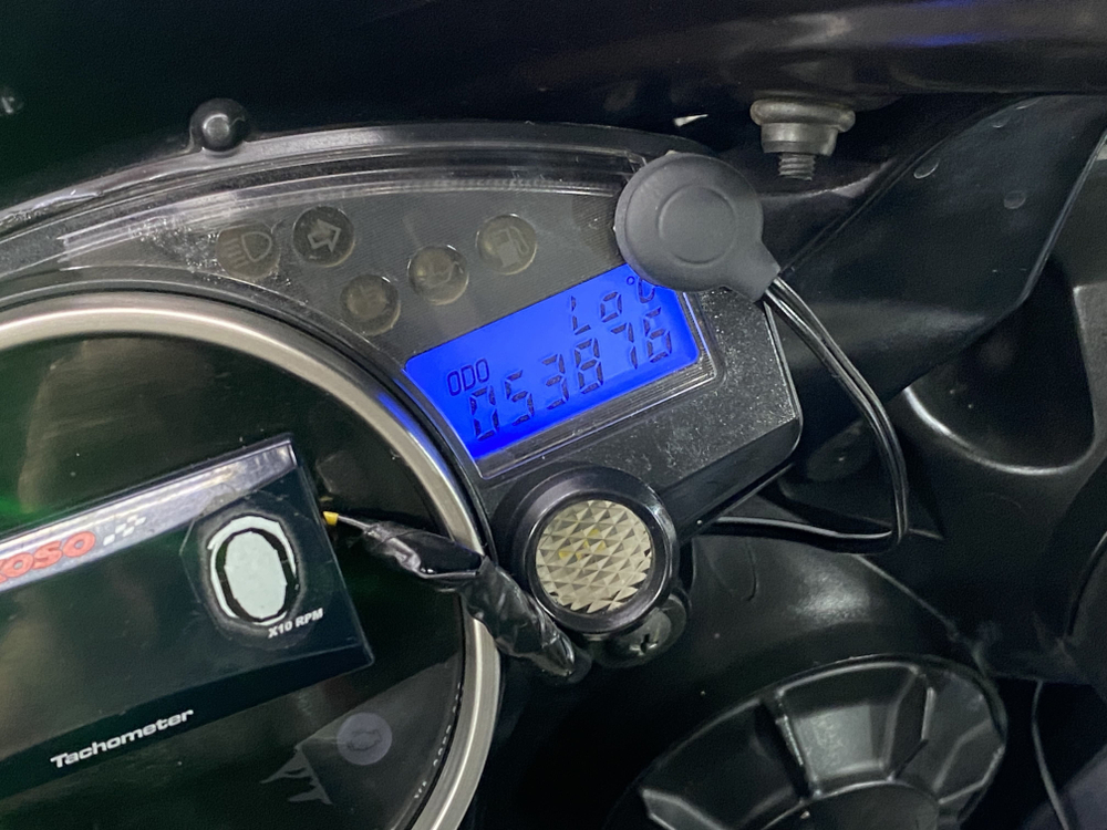 Yamaha YZF-R1 , 2004