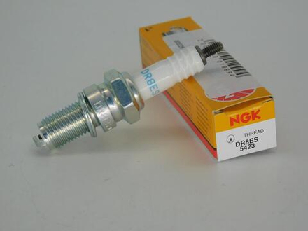 Свеча зажигания DR8ES, NGK