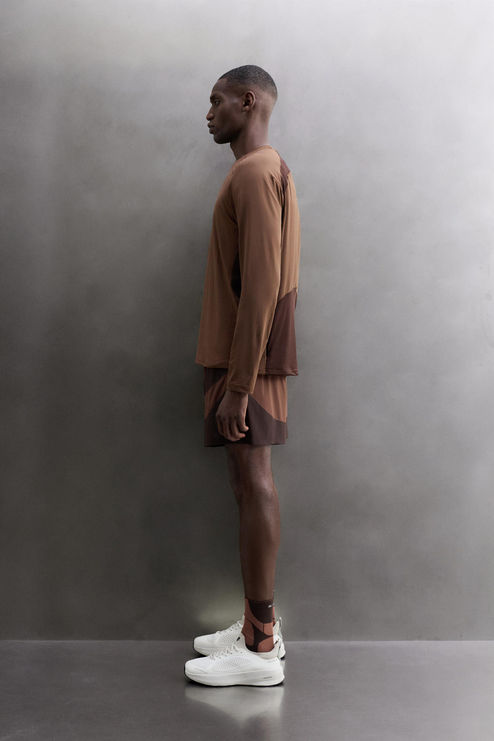 ФУТБОЛКА С ВОРОТНИКОМ НА МОЛНИИ COLOR BLOCK — ZARA