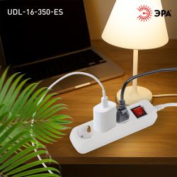 Удлинитель электрический ЭРА UDL-16-350-ES Greenline 3 розетки с заземлением с выключателем 5м ПВС 3x1мм2 | Электротовары